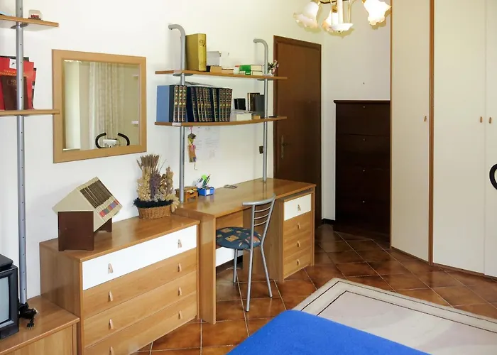 Natalie - Blu171 By Interhome